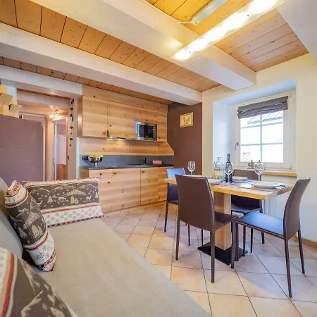 Aparthotel La Corte 3*