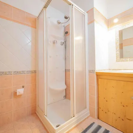 Aparthotel La Corte 3*